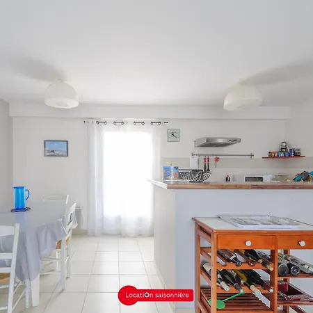 Maison Angoulins, 4 Pieces, 6 Personnes - Fr-1-535-13 Hotel
